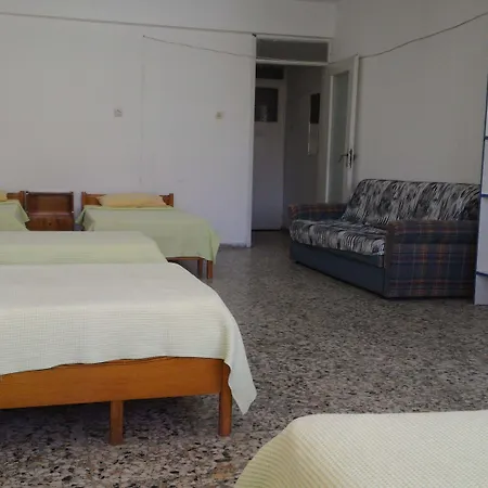 Set Arat & Pensionat Akçay