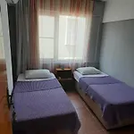 Set Arat & Vendégház