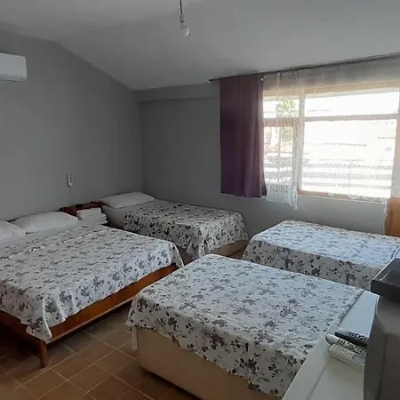 Set Arat & Pensjonat Akçay