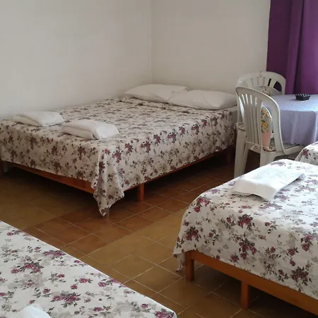 Set Arat & Pensjonat Akçay